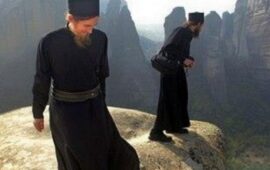 В Гърция разследват монаси за агитация срещу ваксинирането