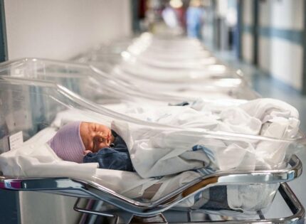 НСИ отчете 1673 по-малко родени бебета