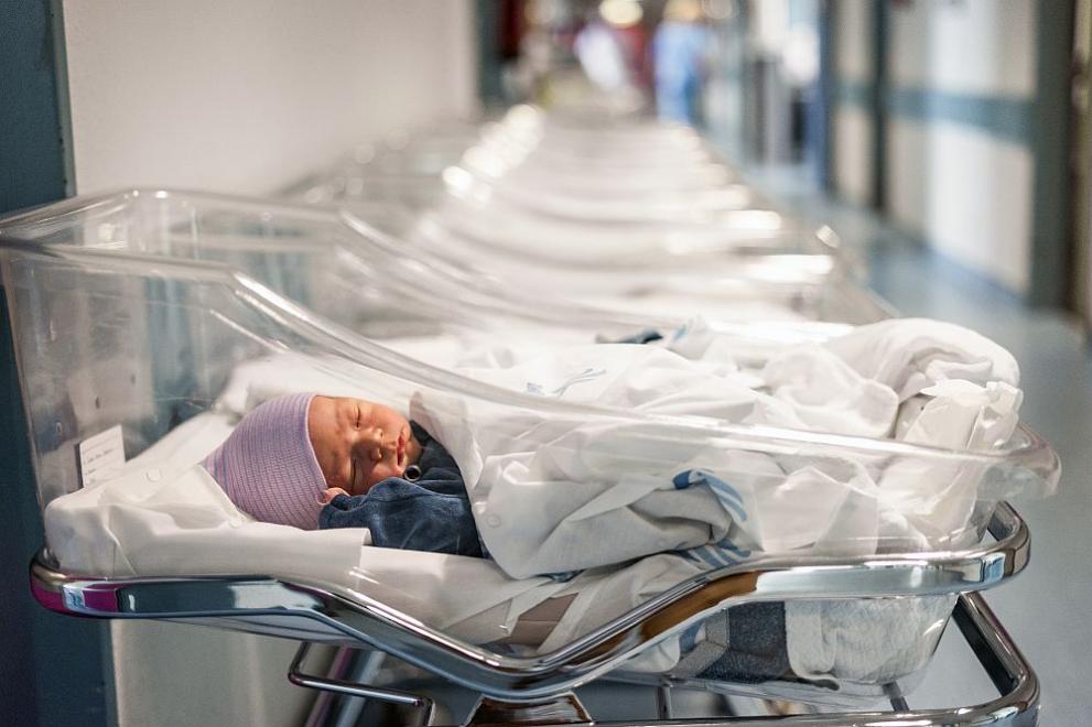 НСИ отчете 1673 по-малко родени бебета