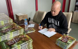 Иво Сиромахов втрещен от мръсотията в страната
