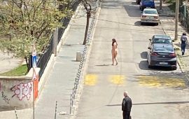 Чисто гола жена се разходи в кв. Гео Милев