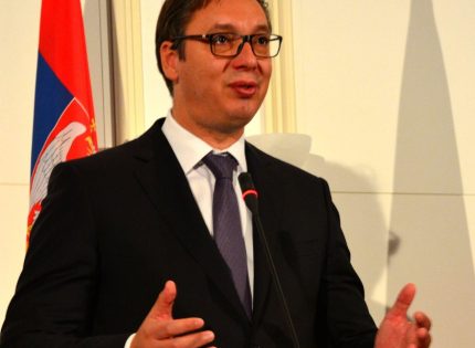 Сърбия ще остане на пътя към ЕС въпреки нежеланието на населението, заяви Вучич