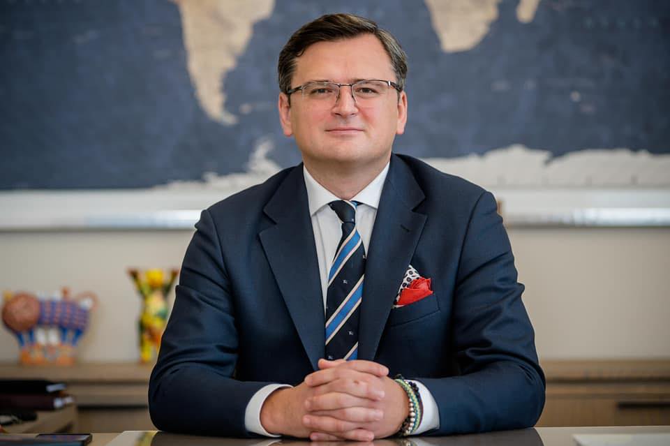 Украинският външен министър благодари на Петков за откритата кампания