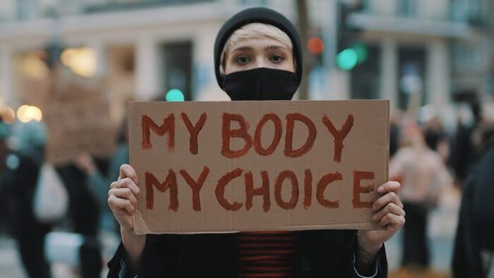 Скоро ще забранят абортите и в България