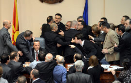 Сеир в македонския парламент (ВИДЕО)