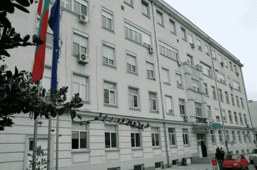 Потресаващо: Връзвали бебета в болницата в Сливен