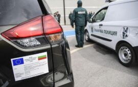 Разследват гранични полицаи за трафик на мигранти