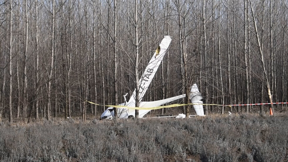 Самолет падна на летище Лесново