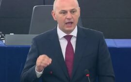 Евродепутат: Ваксините за ковид бяха измама