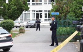 Ученик стреля на посоки, рани учител в Босна